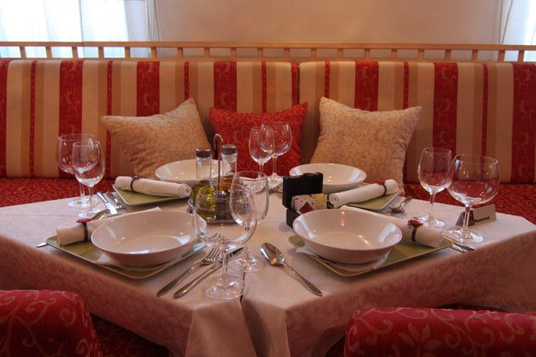 Hotel Merona Saraybosna Restoran fotoğraf